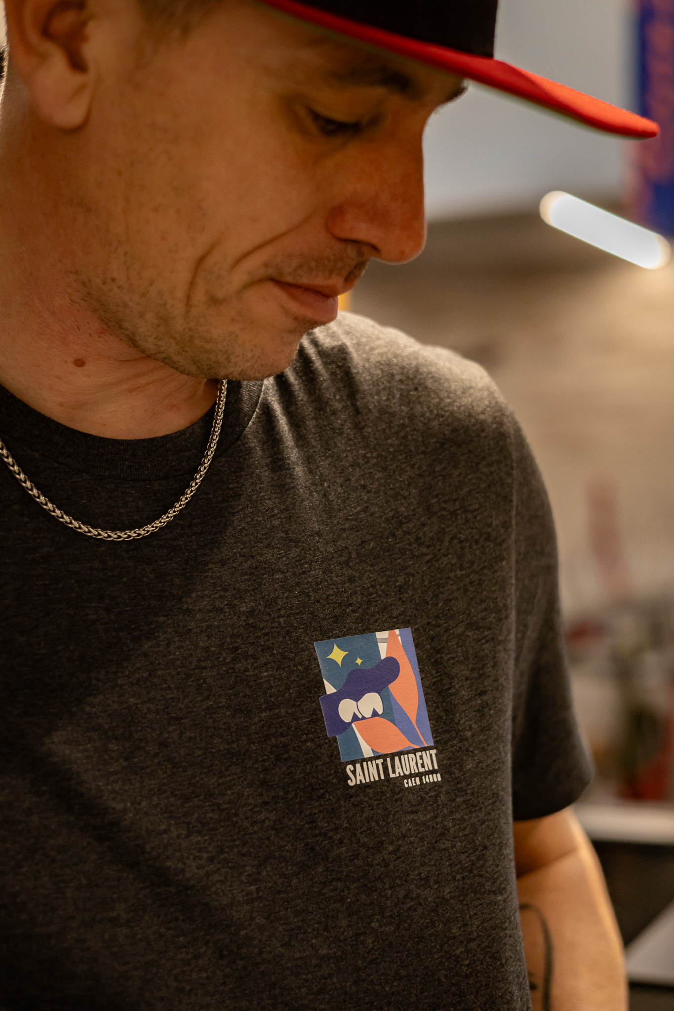 Tee shirt hommage à la rue Saint Laurent – Image 4