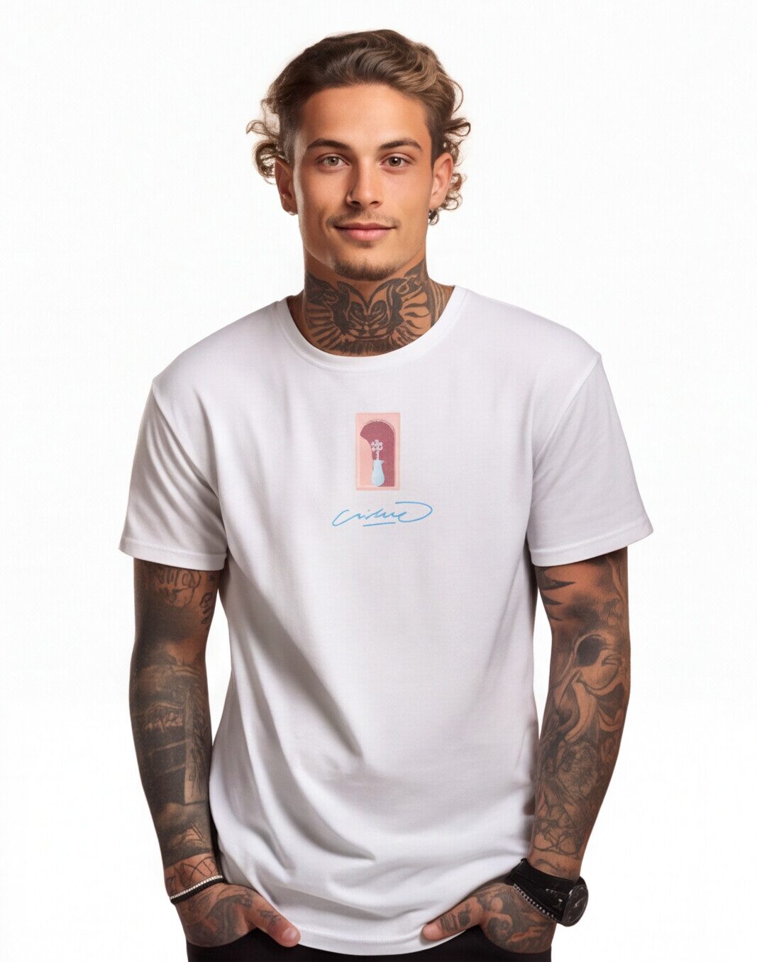 homme portant un tshirt design streetwear blanc